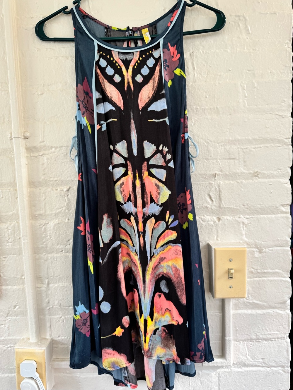 Free People Multicolor Abstract Floral Trim Shell in Navy and Coral